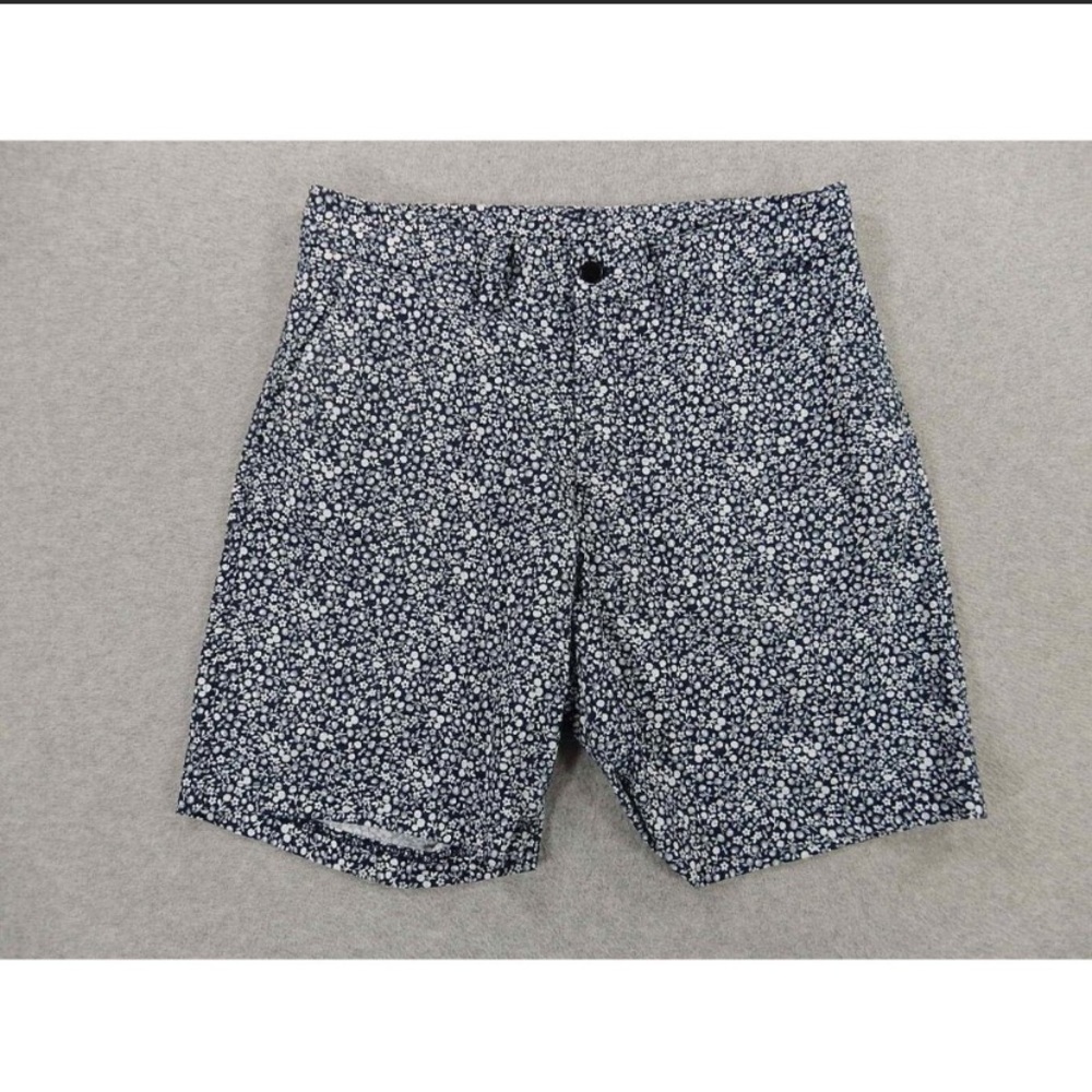 Lululemon Athletica TECH Casual Shorts (Men’s 32)